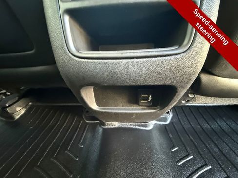 Used 2017 Cadillac XT5 Luxury FWD image 40