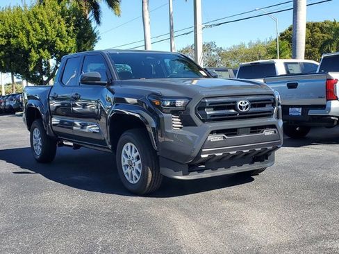 New 2026 Toyota Tacoma SR5 image 18