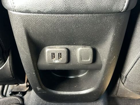 Used 2019 GMC Canyon SLE w/ SLE Convenience Package image 29