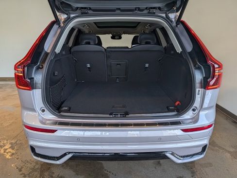 New 2026 Volvo XC60 B5 Ultra w/ Protection Package Premier image 5