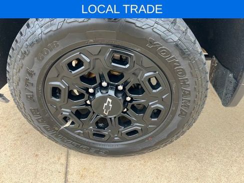 Used 2024 Chevrolet Silverado 2500 LTZ w/ LTZ Plus Package AWD/4WD image 11