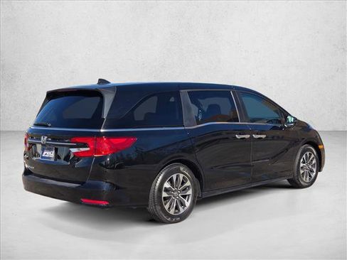 Used 2024 Honda Odyssey EX-L image 5