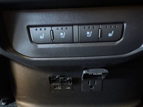 New 2026 Toyota Tundra Platinum image 13