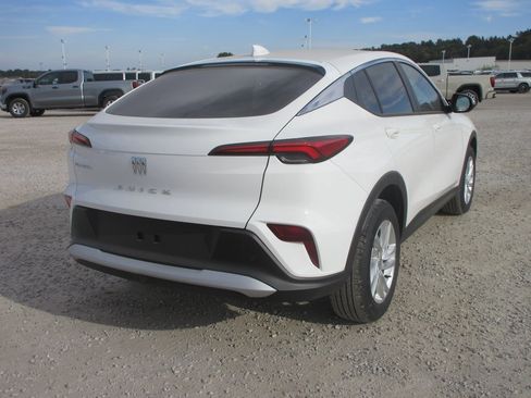 New 2026 Buick Envista Preferred image 5