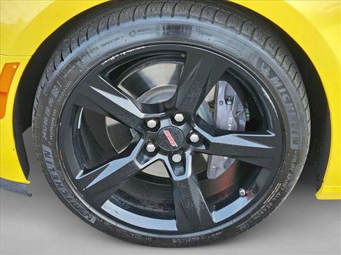 Used 2017 Chevrolet Camaro SS image 20