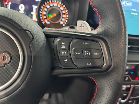 Used 2024 Jeep Wrangler Rubicon 392 image 31