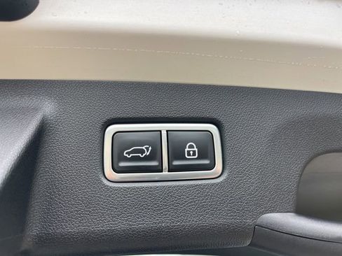 Used 2023 Kia Sorento SX FWD image 6