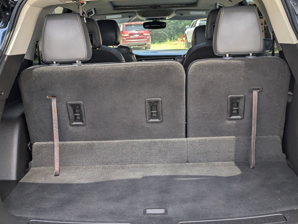 Used 2018 Buick Enclave Essence FWD image 27
