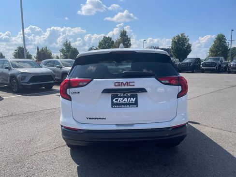 Used 2020 GMC Terrain SLE w/ Elevation Edition FWD image 6