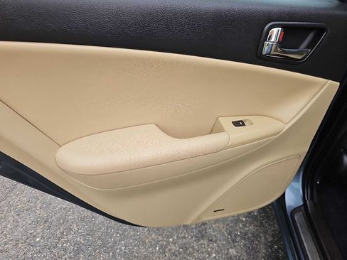 Used 2010 Hyundai Sonata Limited w/ Navigation Pkg 6 FWD image 16