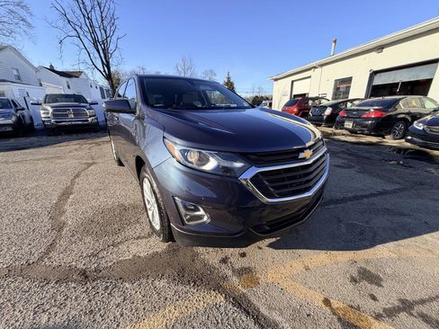 Used 2018 Chevrolet Equinox LT image 4