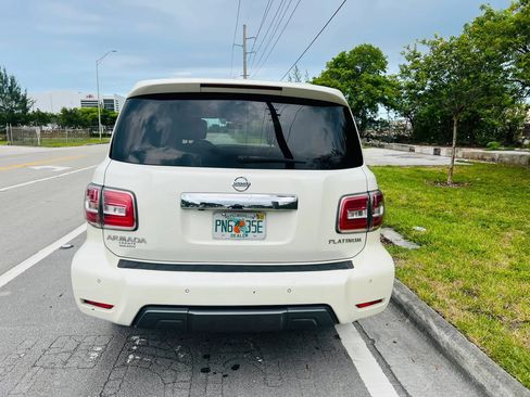 Used 2020 Nissan Armada Platinum w/ Captain's Chairs Package RWD image 4
