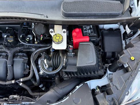 Used 2021 Ford Transit Connect XLT image 12