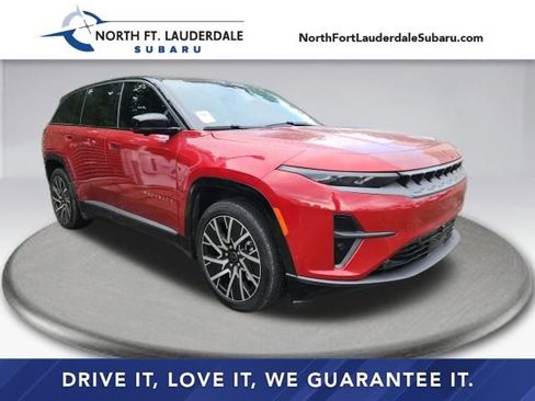 Used 2025 Jeep Wagoneer S Limited image 1