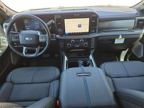 New 2026 Ford F250 Platinum image 9