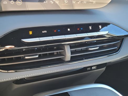 New 2025 Buick Enclave Sport Touring w/ Power Package image 36