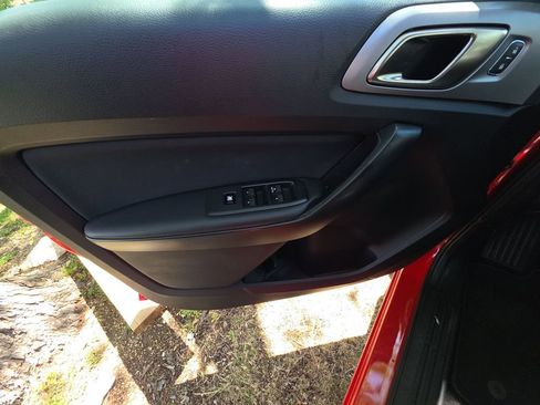 Used 2023 Ford Ranger XLT w/ Equipment Group 302A High image 11