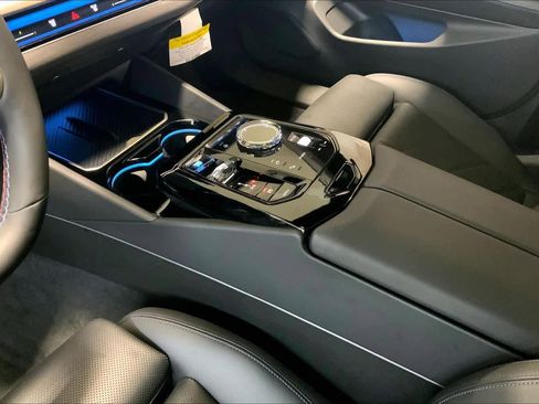 Used 2024 BMW i5 M60 w/ Executive Package image 16