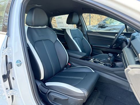 New 2026 Kia K5 GT-Line image 27