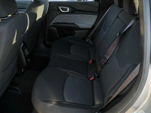 Used 2024 Jeep Compass Sport image 28