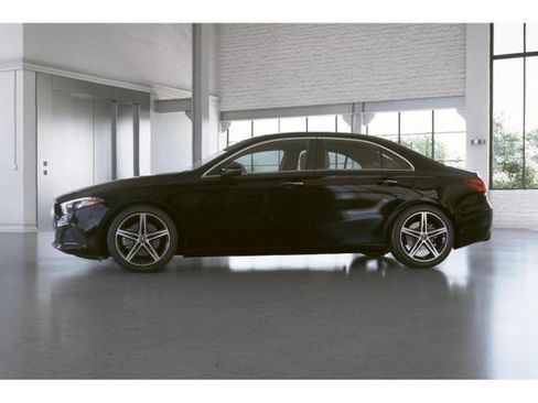 Certified 2022 Mercedes-Benz A 220 4MATIC image 47