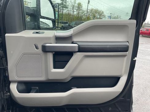 Used 2015 Ford F150 XLT w/ XTR Package AWD/4WD image 16