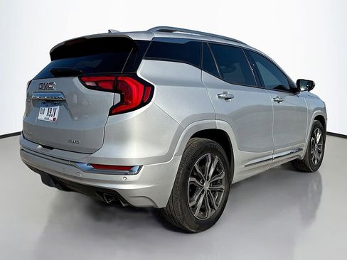 Used 2020 GMC Terrain Denali w/ Denali Premium Package image 12