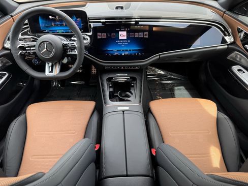 New 2026 Mercedes-Benz E 53 AMG e 4MATIC Sedan image 12