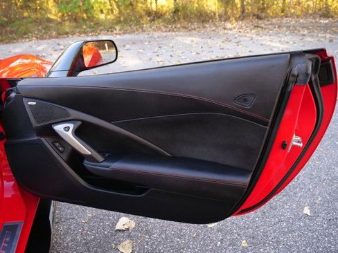 Used 2016 Chevrolet Corvette Z06 w/ 3LZ Preferred Equipment Group image 42