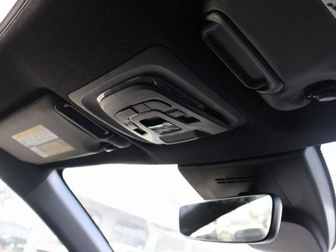 Used 2023 Toyota Corolla Cross AWD Hybrid image 12