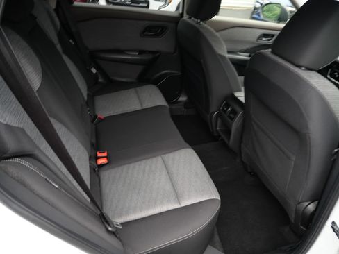Used 2021 Nissan Rogue S AWD/4WD image 23