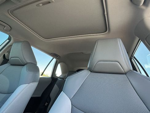 Used 2025 Toyota RAV4 Limited w/ Advanced Technology Package AWD/4WD image 11