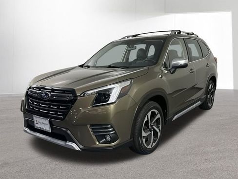 Used 2023 Subaru Forester Touring AWD/4WD image 1