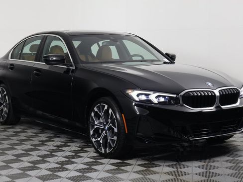 Used 2026 BMW 330i Sedan w/ Convenience Package RWD image 3