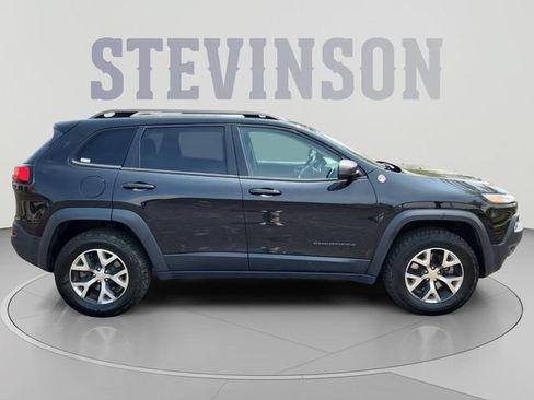 Used 2015 Jeep Cherokee Trailhawk w/ Cold Weather Group AWD/4WD image 6