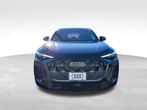 New 2025 Audi SQ5 Prestige image 2