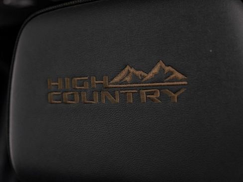 Used 2024 Chevrolet Silverado 2500 High Country w/ High Country Premium Package image 32