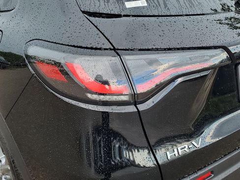 New 2026 Honda HR-V LX image 8