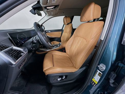 Certified 2024 BMW X7 xDrive40i AWD/4WD image 21