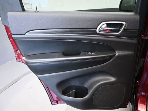 Used 2019 Jeep Grand Cherokee Limited image 30