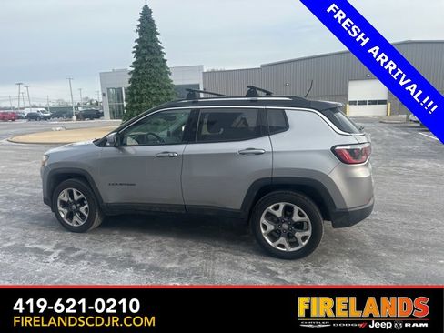 Used 2018 Jeep Compass Limited image 16