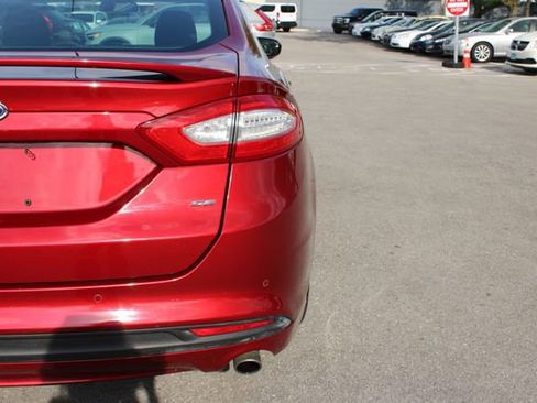 Used 2015 Ford Fusion SE image 44