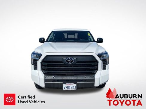 Used 2022 Toyota Tundra SR5 w/ SR5 Convenience Package AWD/4WD image 3