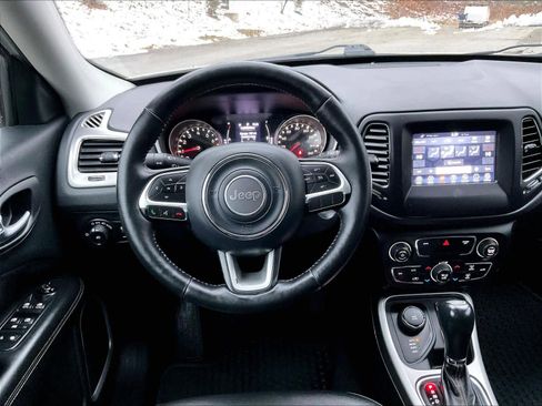 Used 2019 Jeep Compass Latitude w/ Cold Weather Group image 31