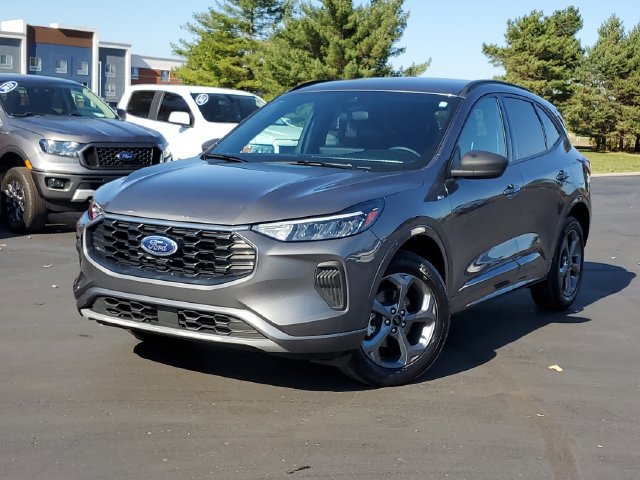 Certified 2024 Ford Escape ST-Line w/ Tech Pack #1 AWD/4WD image 36