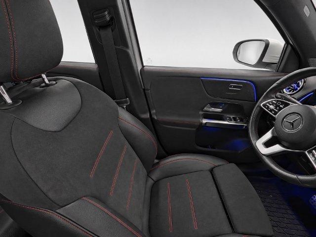 Certified 2022 Mercedes-Benz GLB 250 4MATIC image 18