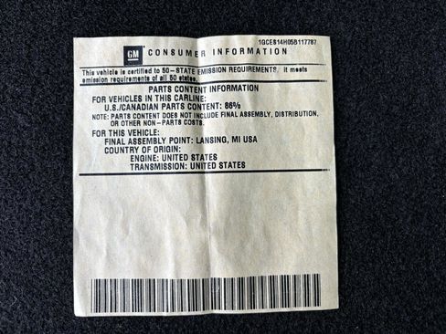 Used 2005 Chevrolet SSR LS w/ Preferred Equipment Group image 45