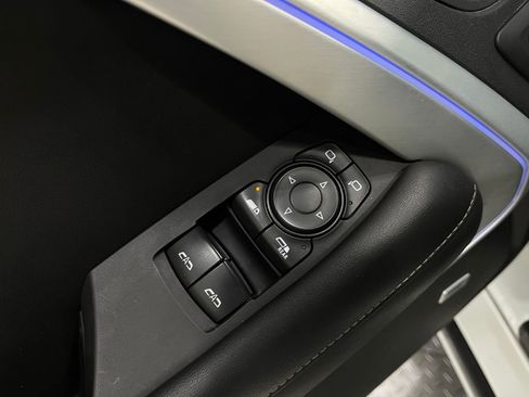 Used 2019 Chevrolet Camaro SS image 15