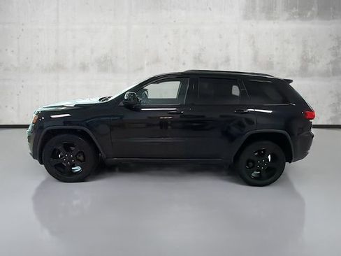 Used 2018 Jeep Grand Cherokee Laredo image 8