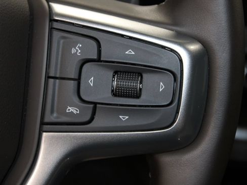 Used 2025 Chevrolet Silverado 1500 LT Trail Boss w/ LT Trail Boss Premium Package AWD/4WD image 40